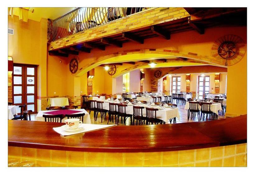 Bed and Breakfast Malomudvar étterem Cukrászda Panzió és Rendezvényház