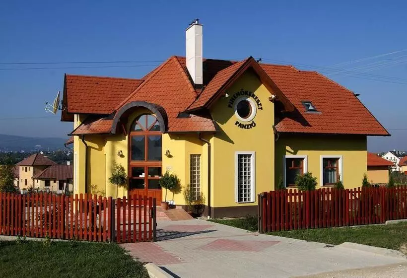 تختخواب و صبحانه Pihenőkereszt Panzió