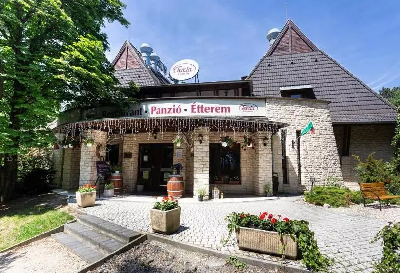 تختخواب و صبحانه Tercia Hubertus Panzió