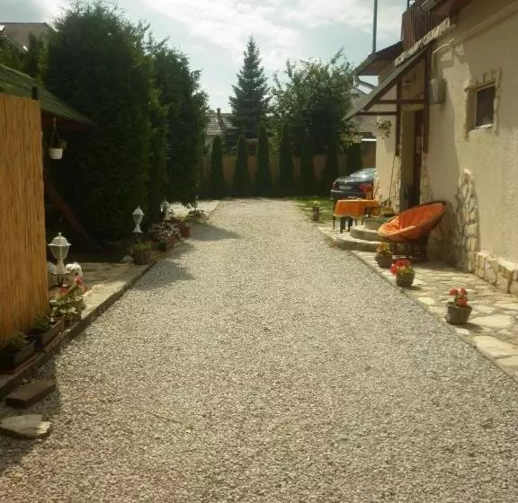 Aamiaismajoitus (B&B) Táltos Vendégház