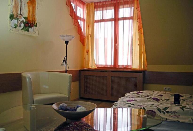 צימר Villa Sakura Panzió