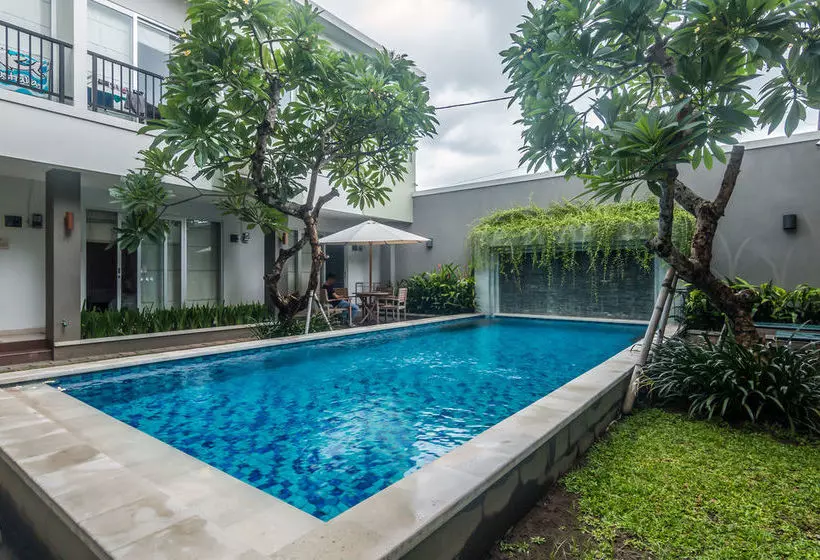 ベッドアンドブレックファースト Zenrooms Seminyak Mertanadi