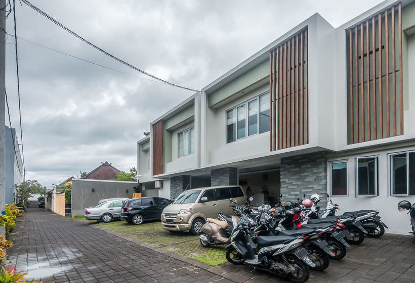 مبيت وإفطار Zenrooms Seminyak Mertanadi