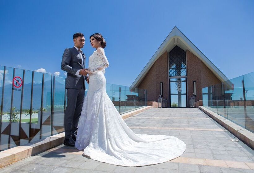 Amartahills Hotel And Resort