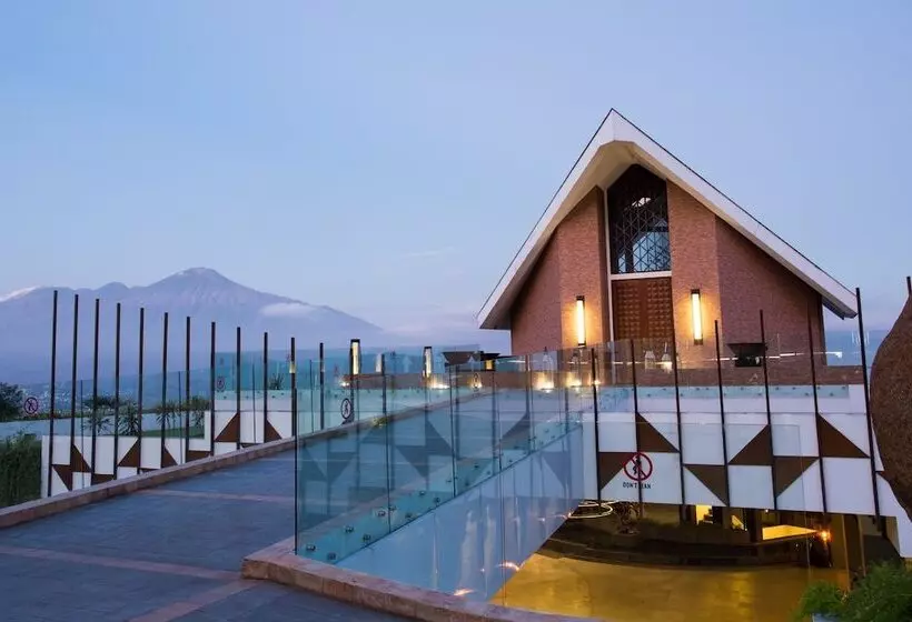 Amartahills Hotel And Resort