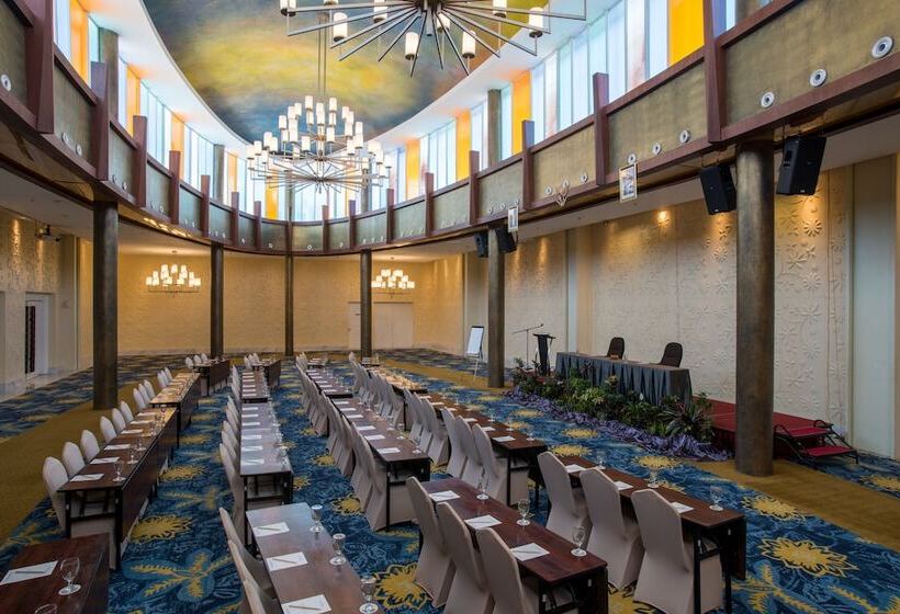 Amartahills Hotel And Resort