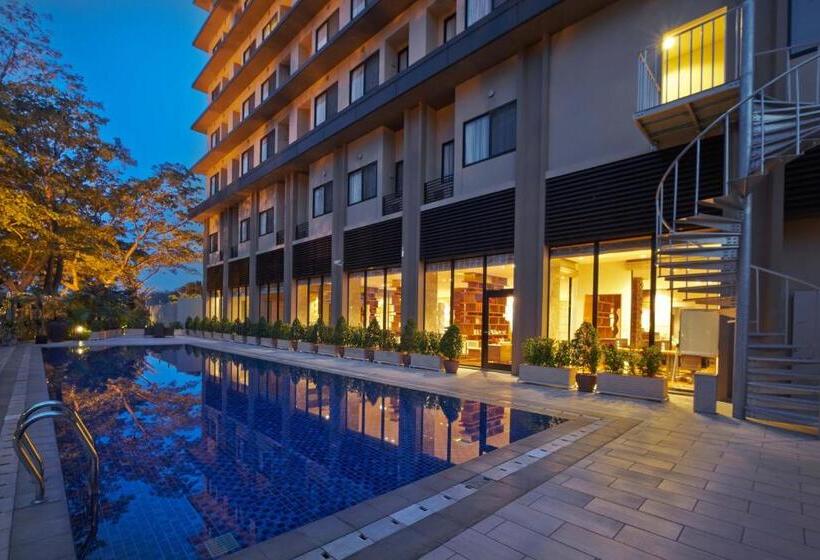 فندق Axia South Cikarang Service Apartment