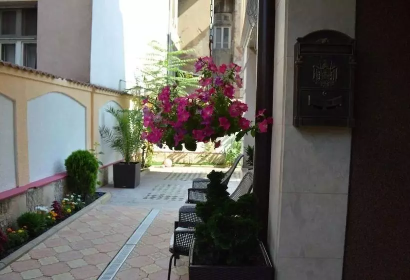 Hotel Bon Bon