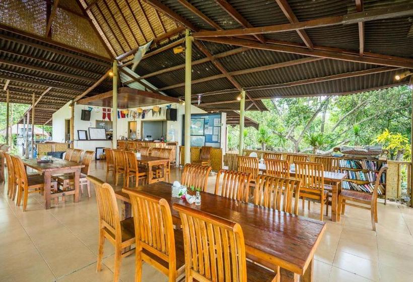 ホテル Capital O 2796 Medana Bay Marina