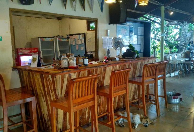 ホテル Capital O 2796 Medana Bay Marina