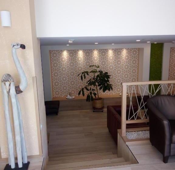 فندق Oazis Panzió