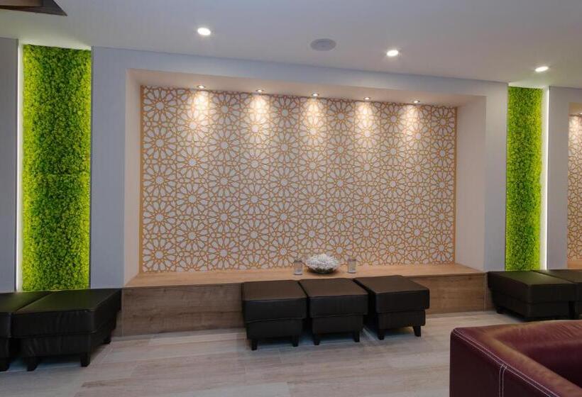 فندق Oazis Panzió