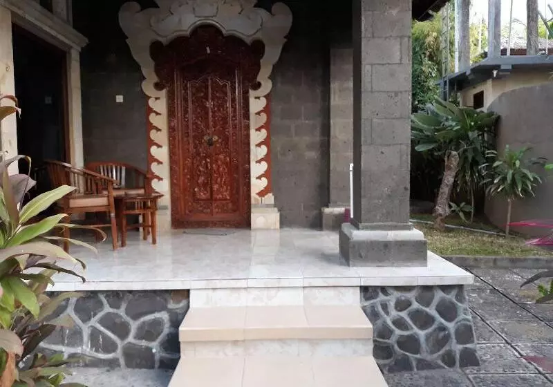 ホテル Puri Bali