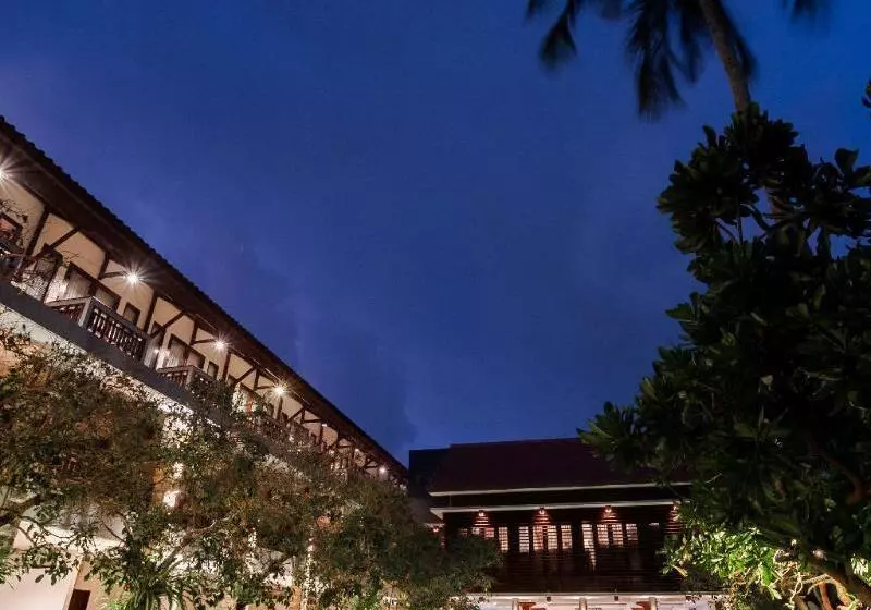 Otel Surya Kencana Seaside