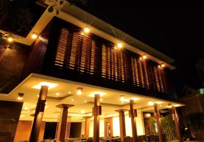 Otel Surya Kencana Seaside