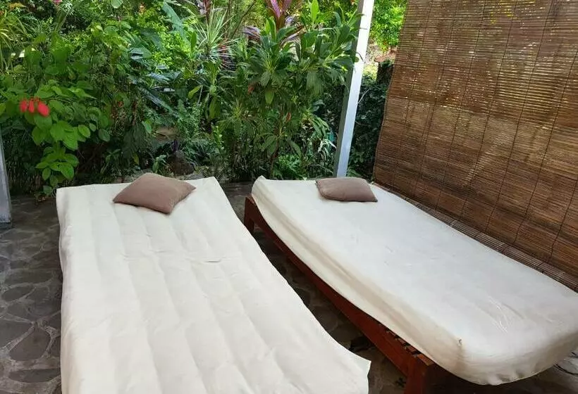 ホテル Villa Lumbalumba