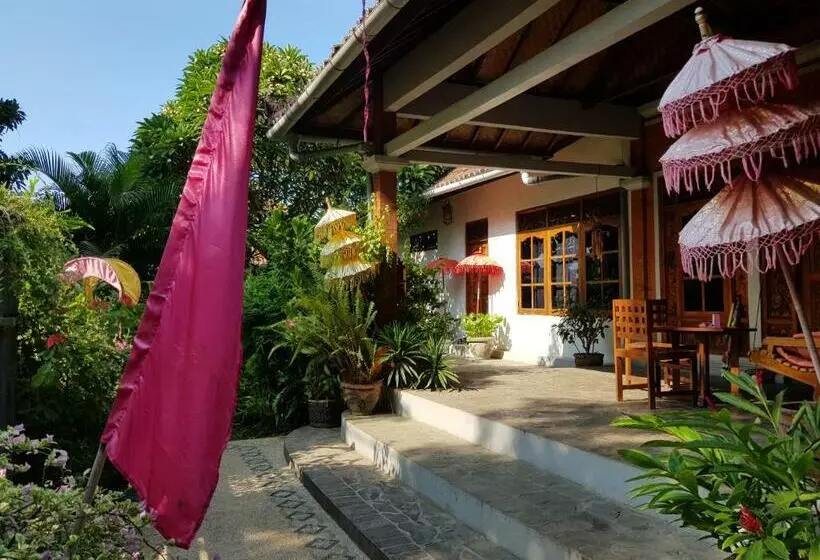 ホテル Villa Lumbalumba