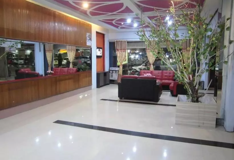 هتل Wisata