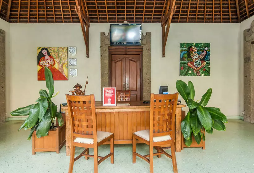 ホテル Zenrooms Kerobokan Rajawali