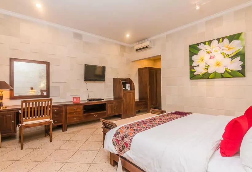 ホテル Zenrooms Kerobokan Rajawali