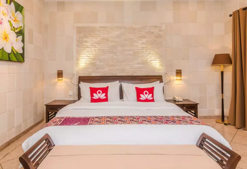 ホテル Zenrooms Kerobokan Rajawali