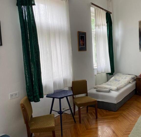 Kaleidoszkóp Ház Hostel