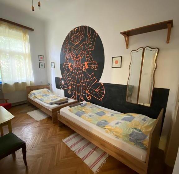 Kaleidoszkóp Ház Hostel