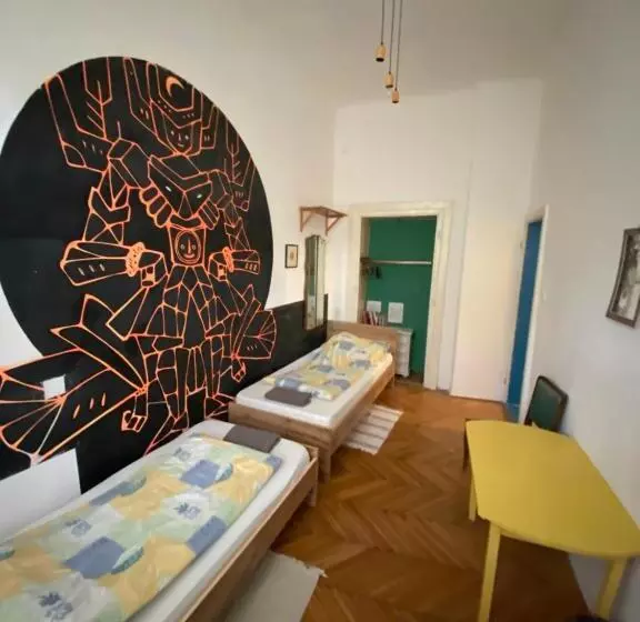 Kaleidoszkóp Ház Hostel