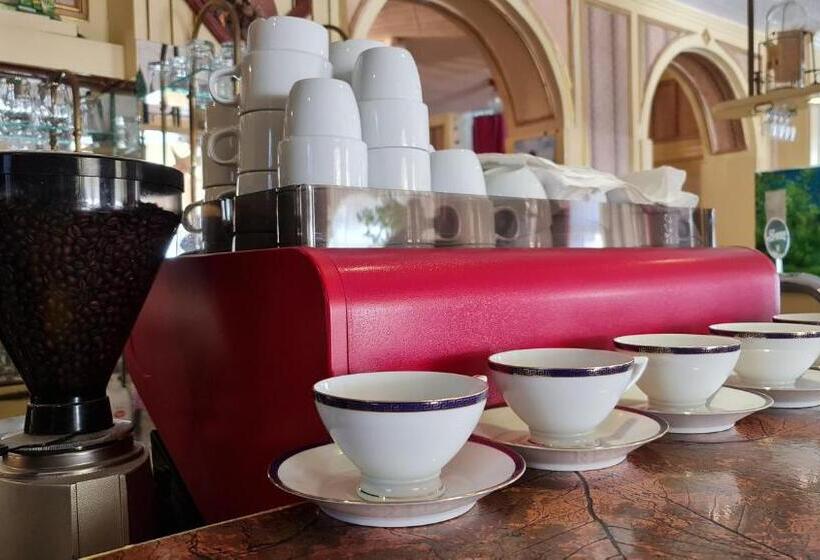 Oázis Hotel étterem