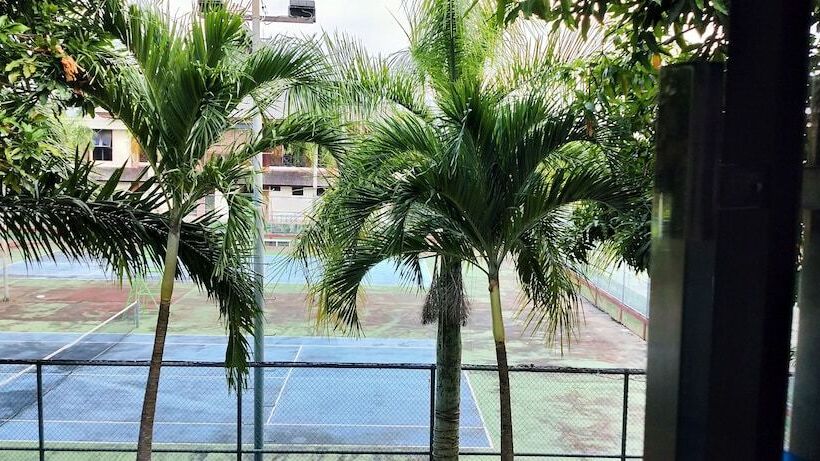 Курорт Bdi Townhouse Hotel & Residence Balikpapan