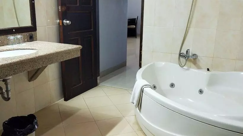 リゾートホテル Bdi Townhouse Hotel & Residence Balikpapan