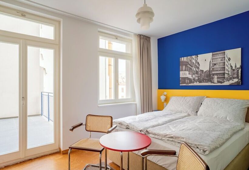 בית מלון כפרי Avion   National Cultural Monument   Iconic Houses Org