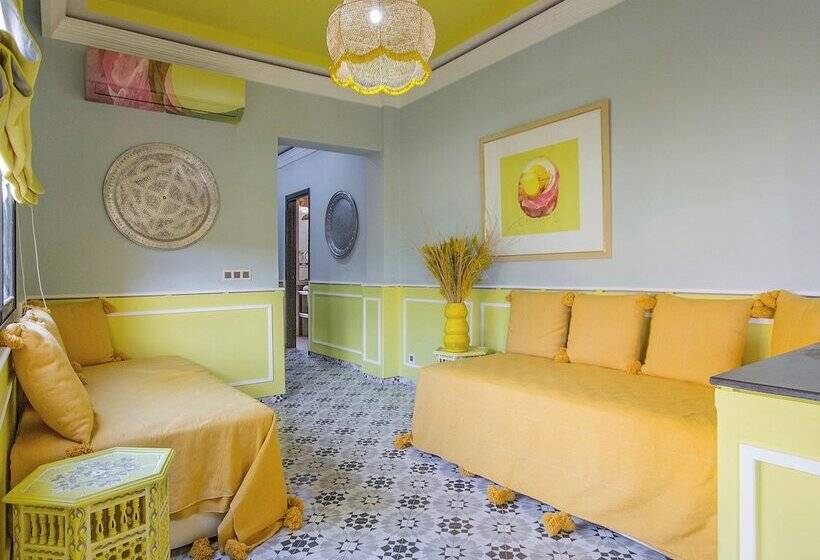 ペンション Maison Daouia