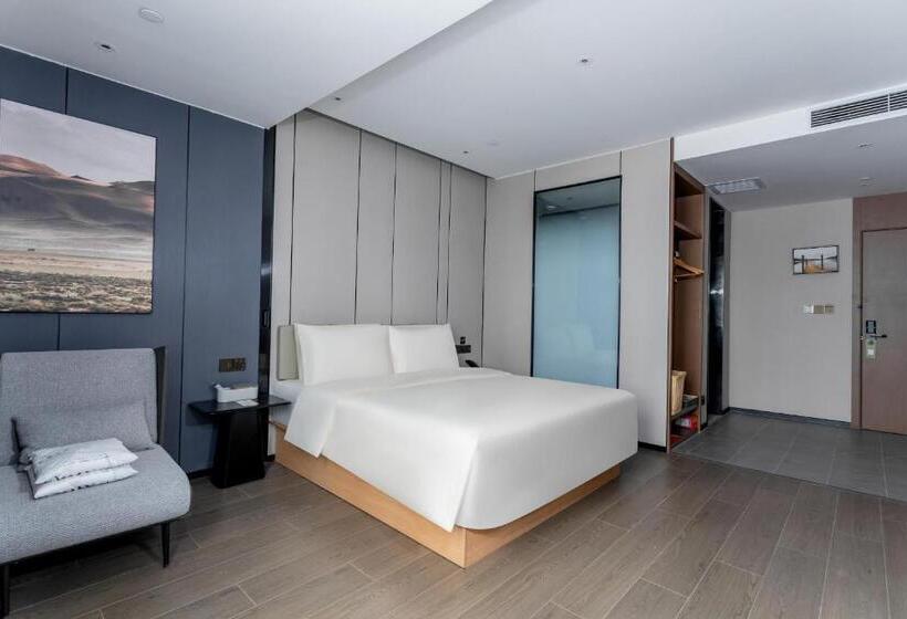 Atour X Hotel Zhuhai Gongbei Port High Speed Railway Station