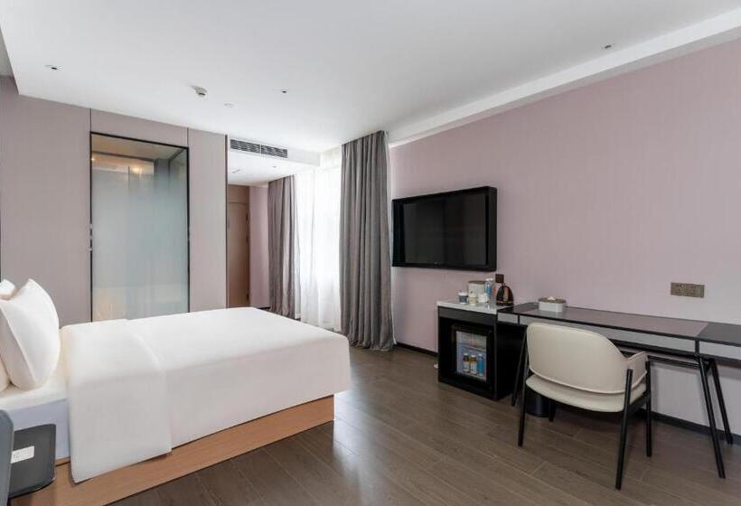 Atour X Hotel Zhuhai Gongbei Port High Speed Railway Station