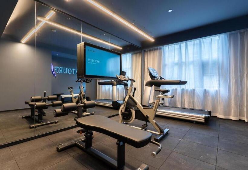 Atour X Hotel Zhuhai Gongbei Port High Speed Railway Station