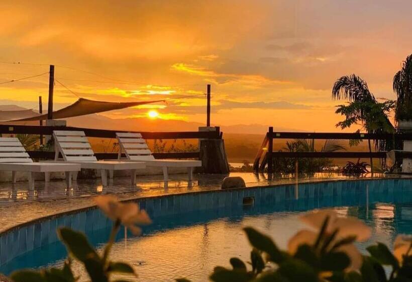 هتل Carlo S Swimming Pool