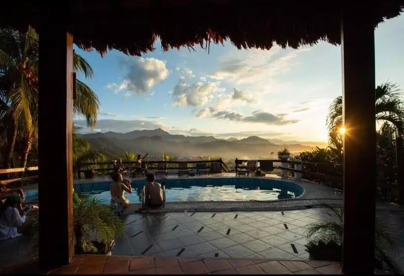 هتل Carlo S Swimming Pool