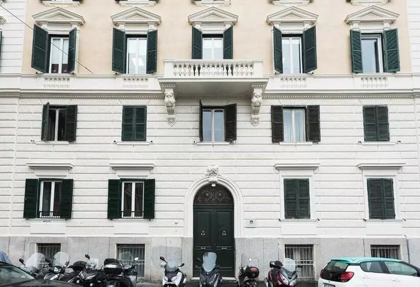 هتل Vaticano Luxury Guest House