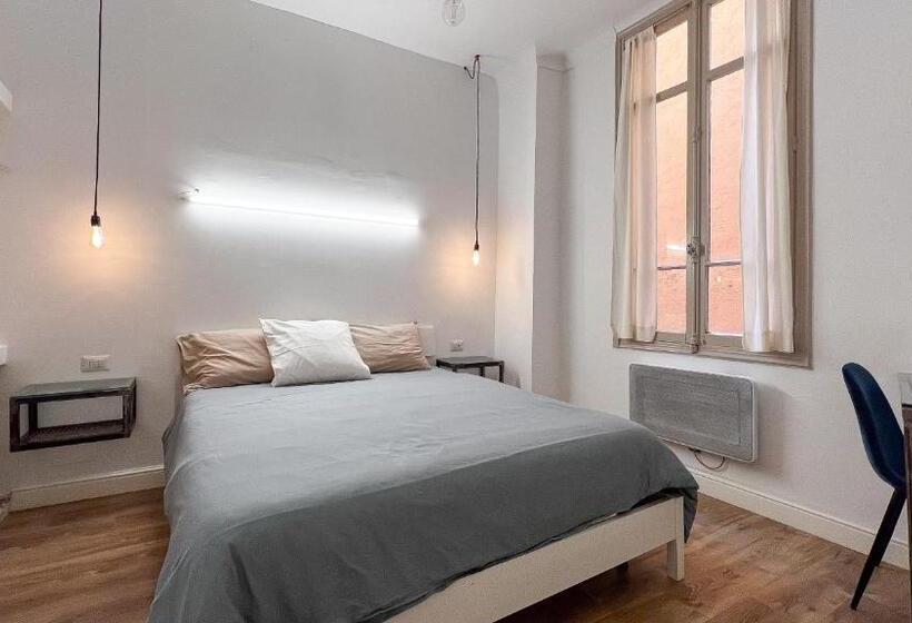 بنسيون Chambre Moderne, Proche Monaco