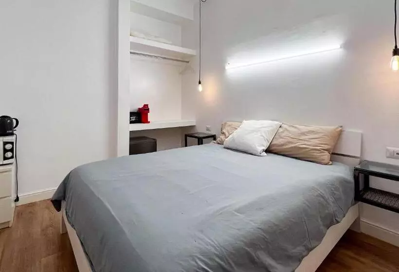 Majatalo Chambre Moderne, Proche Monaco
