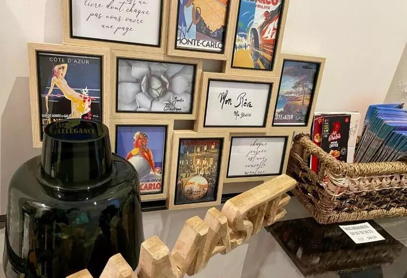 Majatalo Chambre Moderne, Proche Monaco