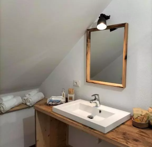 Aamiaismajoitus (B&B) Alby&b