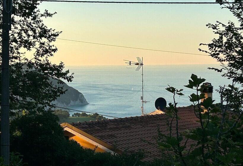 تختخواب و صبحانه Le Relais Du Lierre