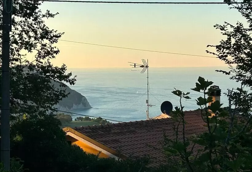 تختخواب و صبحانه Le Relais Du Lierre