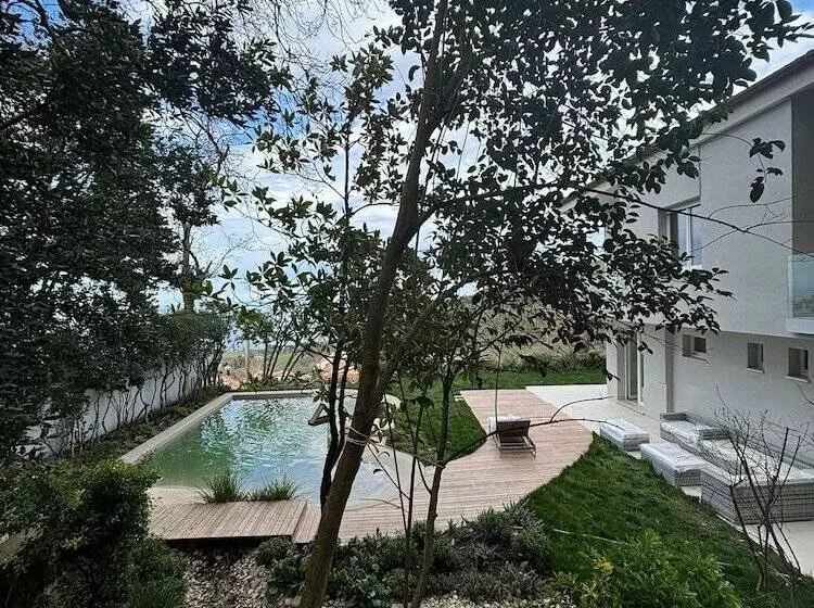 تختخواب و صبحانه Le Relais Du Lierre