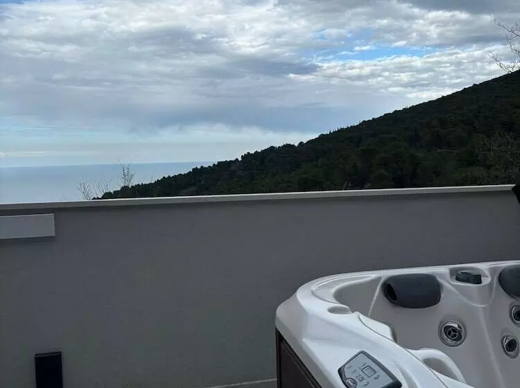 تختخواب و صبحانه Le Relais Du Lierre