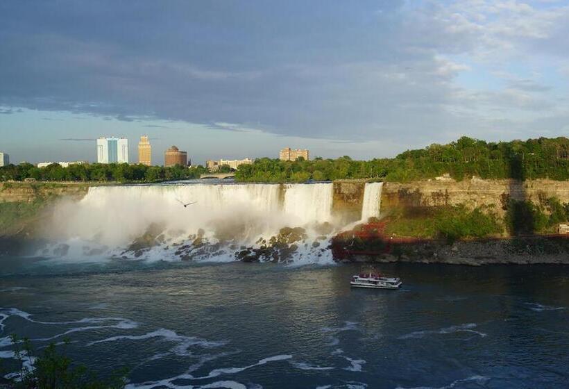 مبيت وإفطار Pelican Guest House. Village Style Living. Spend Vacation Time In Eco Place!