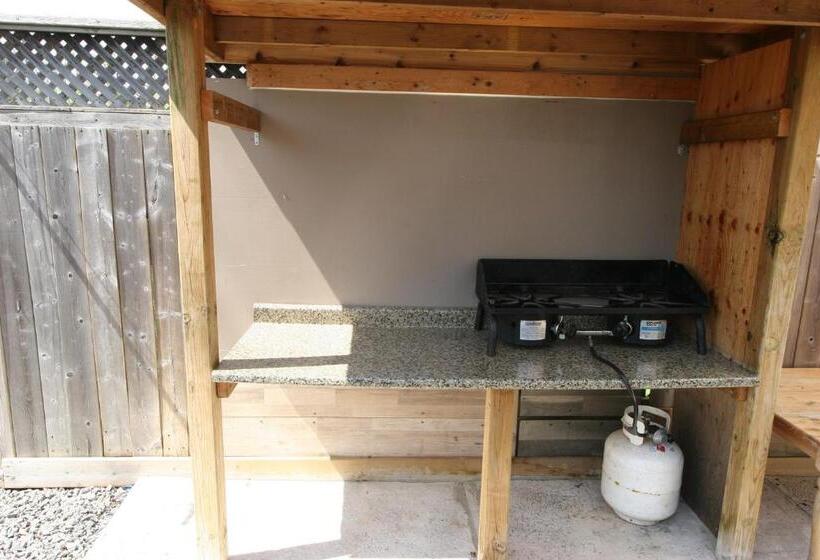 مبيت وإفطار Pelican Guest House. Village Style Living. Spend Vacation Time In Eco Place!