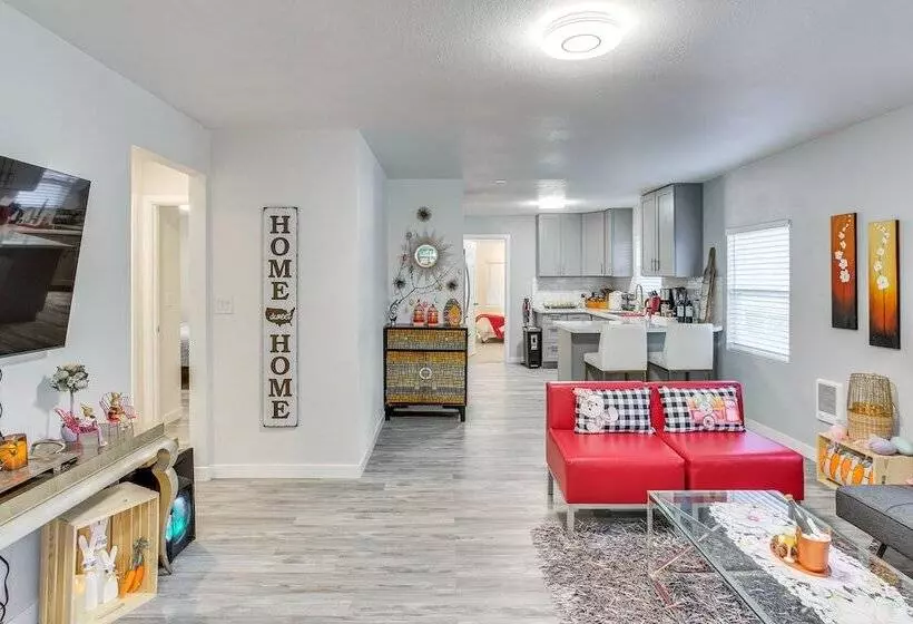 Charming Auburn Home: 15 Mi To Downtown Tacoma!